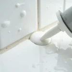 Ile schnie silikon sanitarny? Czas i czynniki wpływające